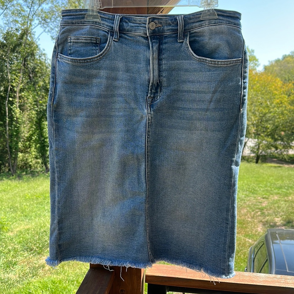 Courtney Toliver Jean skirt